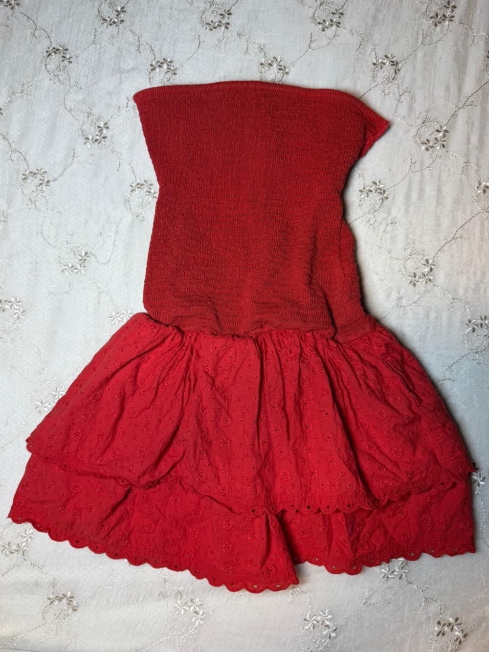 white fox strapless red mini dress smocked ruffle eyelet – size medium